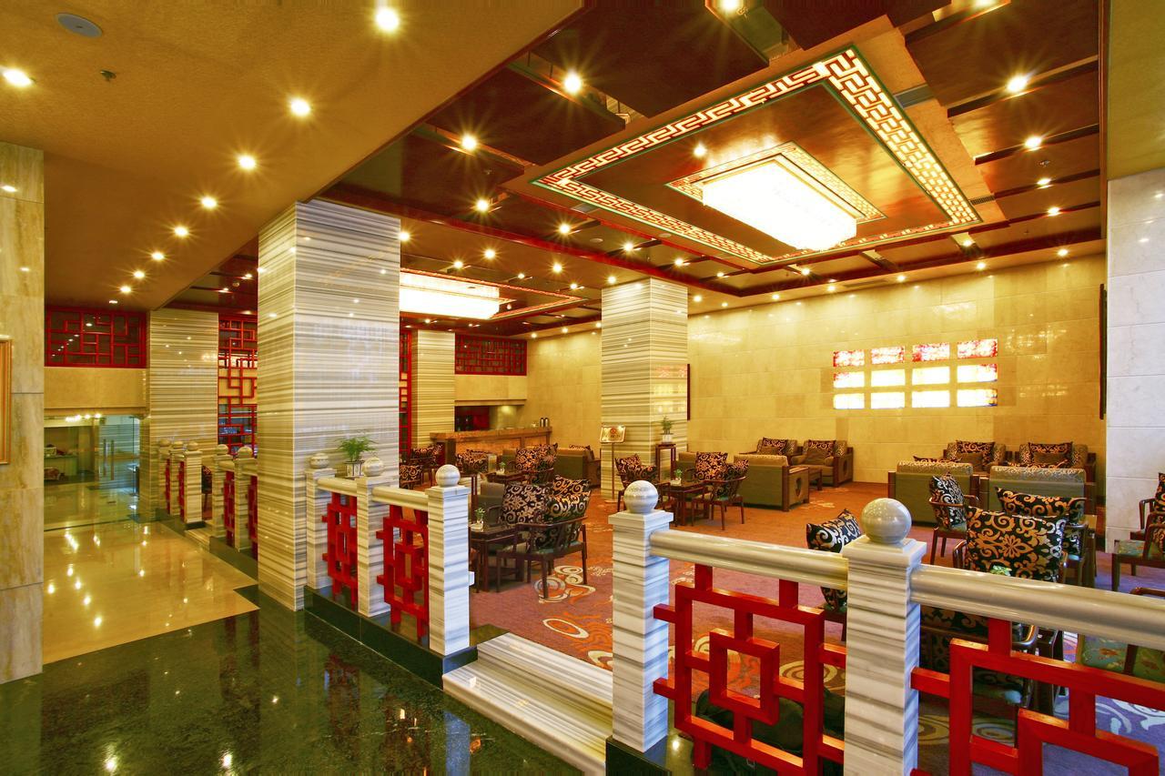 Chengdu Tianyou International Hotel Chengdú Exterior foto
