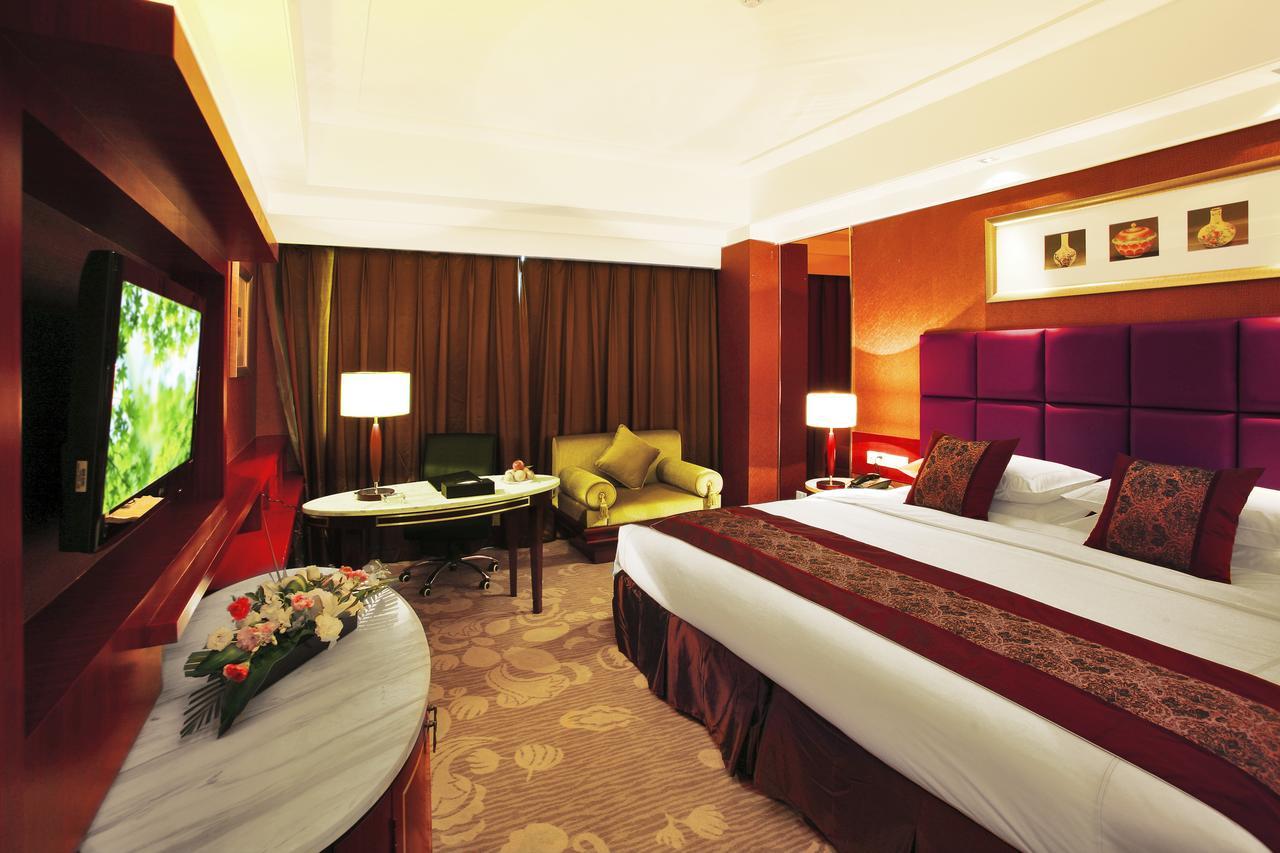Chengdu Tianyou International Hotel Chengdú Exterior foto